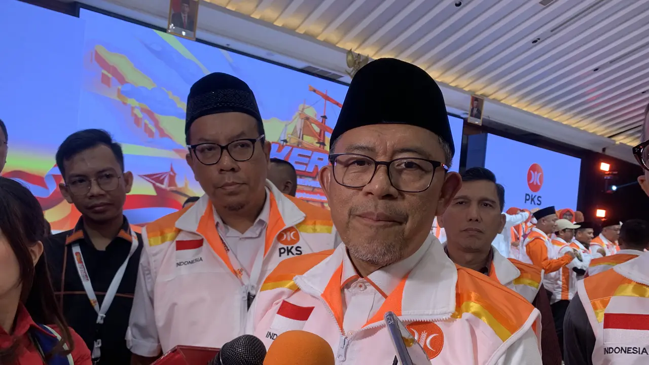 Pelaksana Harian Presiden Partai Keadilan Sejahtera (Plh Presiden PKS) Ahmad Heryawan alias Aher.