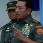 Wakil Ketua Komisi I DPR, TB Hasanuddin, mempertanyakan dasar pengangkatan penasihat untuk Panglima TNI.