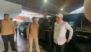 Pengakuan Jokowi Pakai Baju dan Topi PSI saat Safari Politik