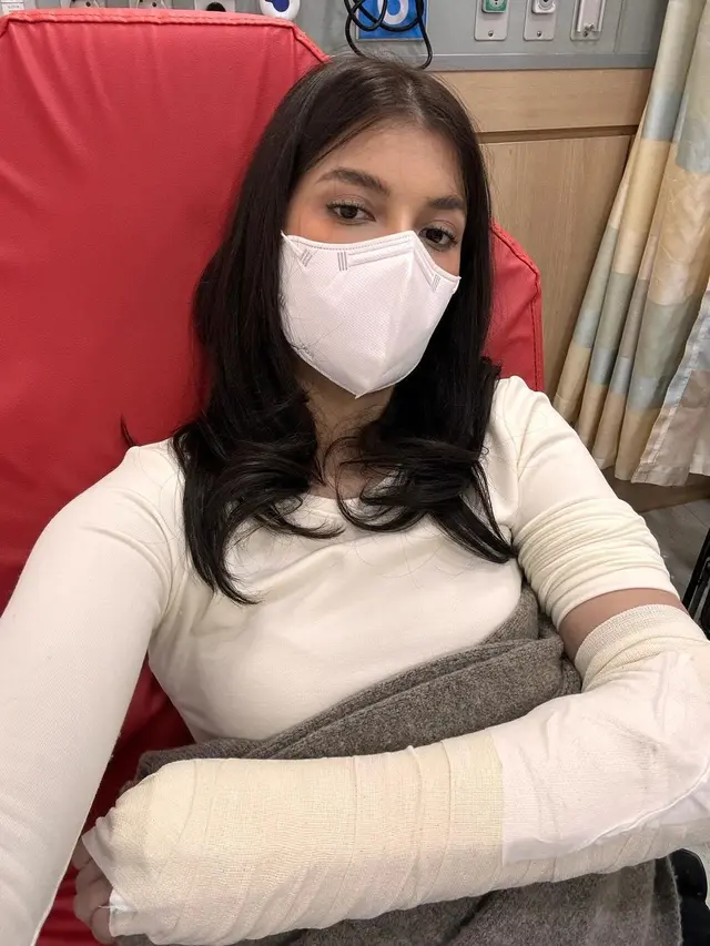 7 Potret Sabrina Chairunnisa Liburan Sendiri di Korea Selatan, Alami Tulang Retak
