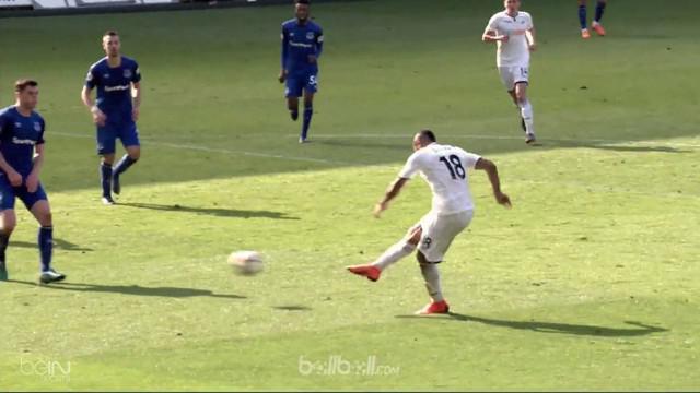 Swansea nyaris kalah oleh tim tamu Everton saat laga imbang Sabtu (14/4). Di babak pertama pertandingan berlangsung cukup alot nam...
