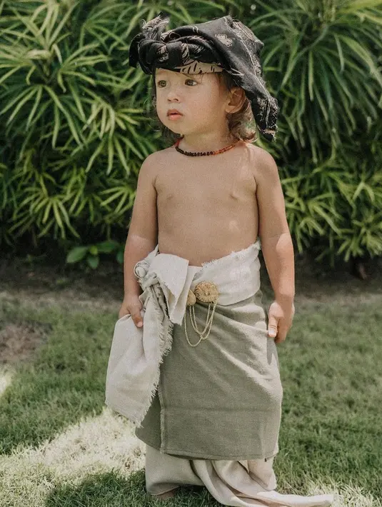 <p>[Instagram/jenniferbachdim]</p>