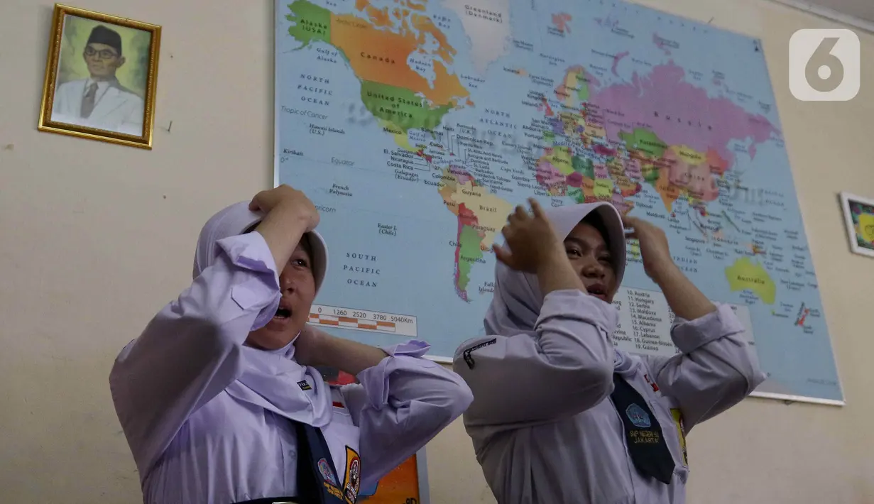 Sebelumnya, Ketua Sub-kelompok kedaruratan dan penanganan pengungsi BPBD Jakarta, Wardaya, pada Senin (16/9/2024), menjelaskan pihaknya telah menyiapkan berbagai skenario simulasi untuk menjangkau seluruh lapisan masyarakat Jakarta. (Liputan6.com/Herman Zakharia)