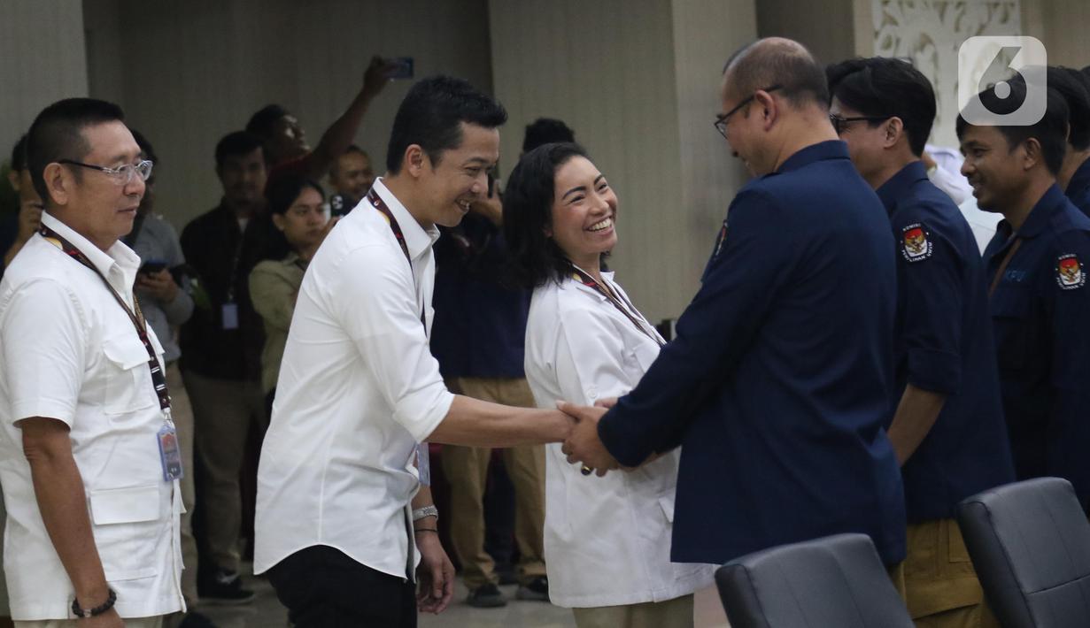 Saat tiba di gedung KPU RI, Taufik Hidayat turut bersama beberapa fungsionaris Partai Gerindra. (Liputan6.com/Helmi Fithriansyah)