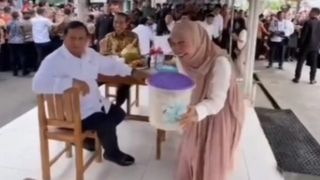 Ria Ricis Sela Obrolan Prabowo Subianto dan Jokowi untuk Minta Kerupuk, Auto Dilirik Paspampres