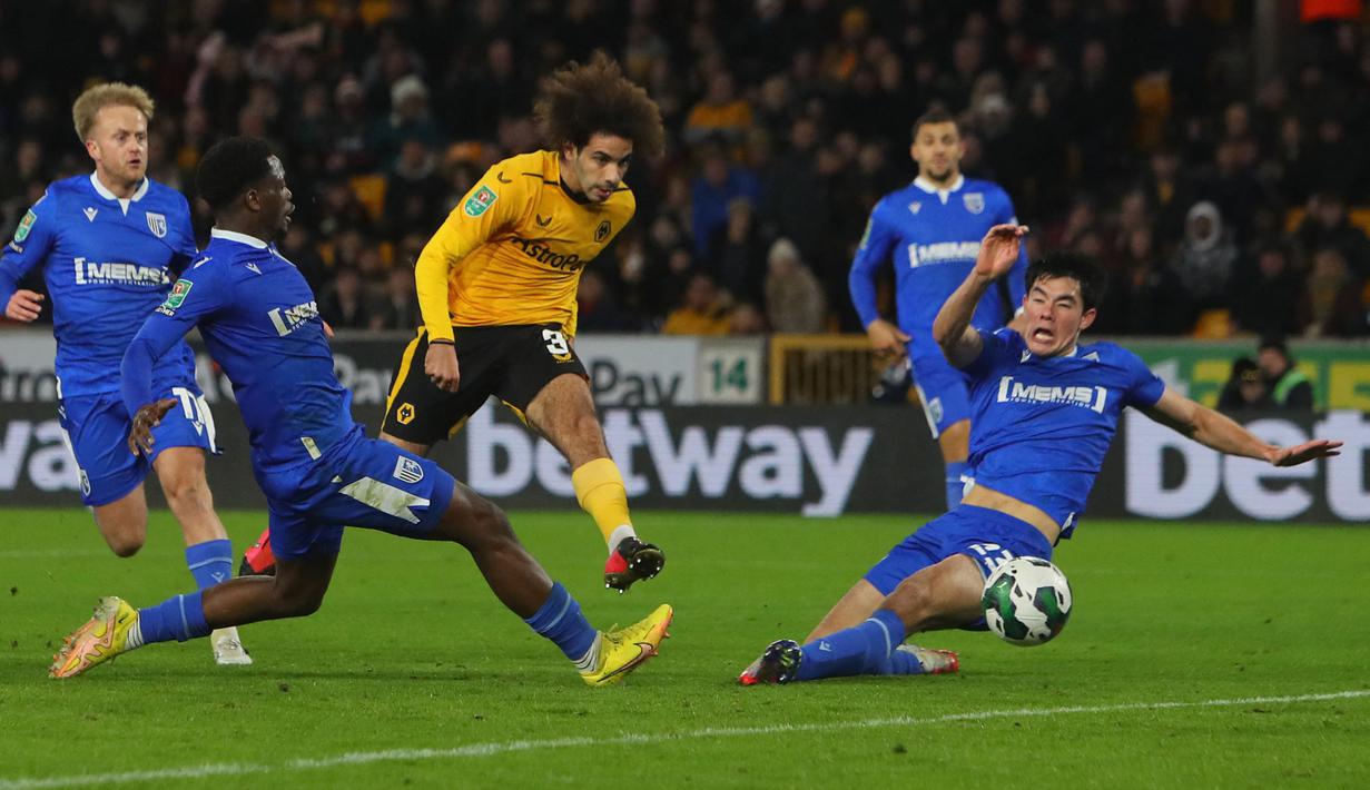 Baggott dan kolega kembali kebobolan saat injury time babak kedua melalui Rayan Ait-Nouri. Meskipun begitu, bek andalan Timnas Indonesia itu berhasil mencatatkan clearance terbanyak di antara pemain lain, yaitu 10 kali. Pemuda 20 tahun itu juga mampu memenangkan dua kali duel udara dari dua kesempatan. (AFP/Geoff Caddick)