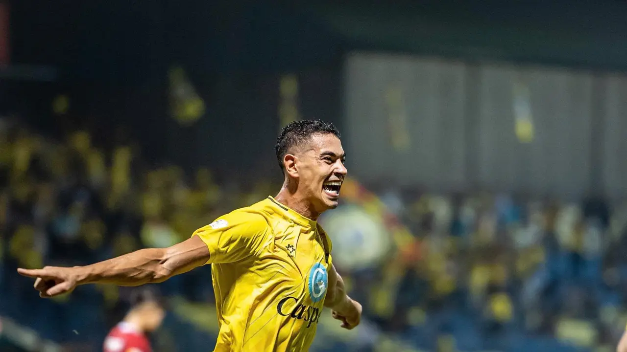 Gustavo Sant'Ana - Timnas Vietnam