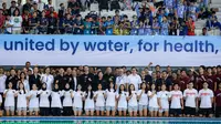 Presiden World Aquatics atau Federasi Akuatik Internasional, Husain Al-Musallam, memantau IOAC 2025 di Stadion Akuatik GBK, Jakarta Pusat, pada Rabu (12/11/2025). (Bola.com/Bagaskara Lazuardi)