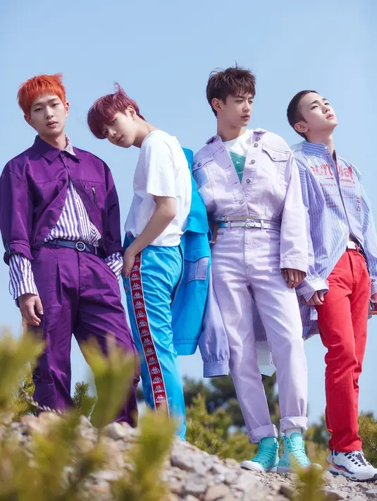 Dalam The Story of Light EP1, SHINee mengandalkan lagu Good Evening. Dan single ini berhasil menyabet kemenangan di program musik, The Show pada 5 Juni lalu. (Foto: allkpop.com)