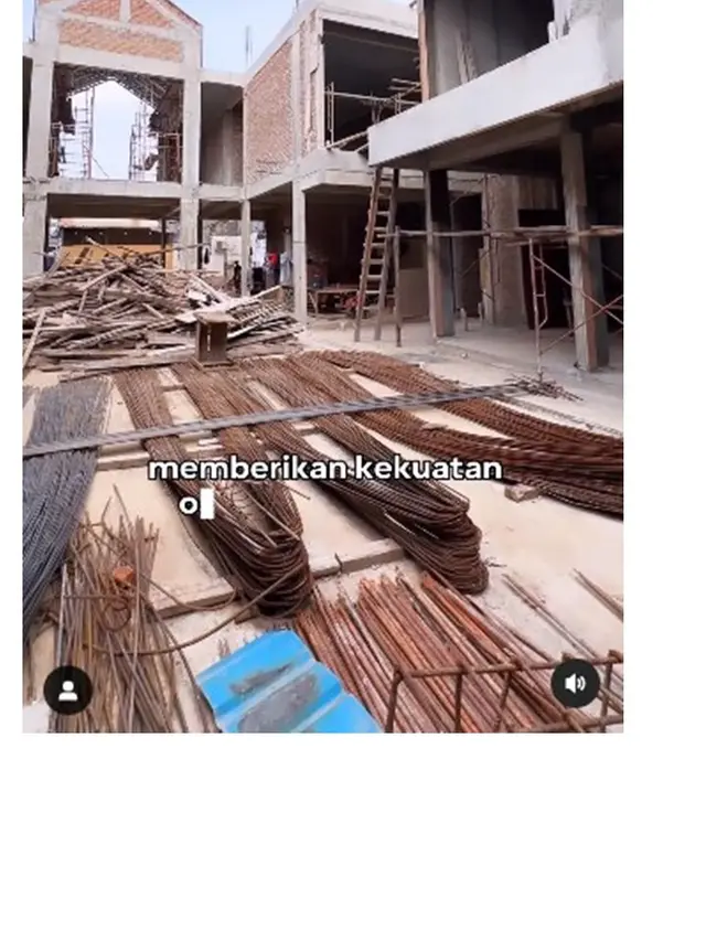 6 Potret Pembangunan Rumah Baru Denny Sumargo, Realistis Pilih KPR