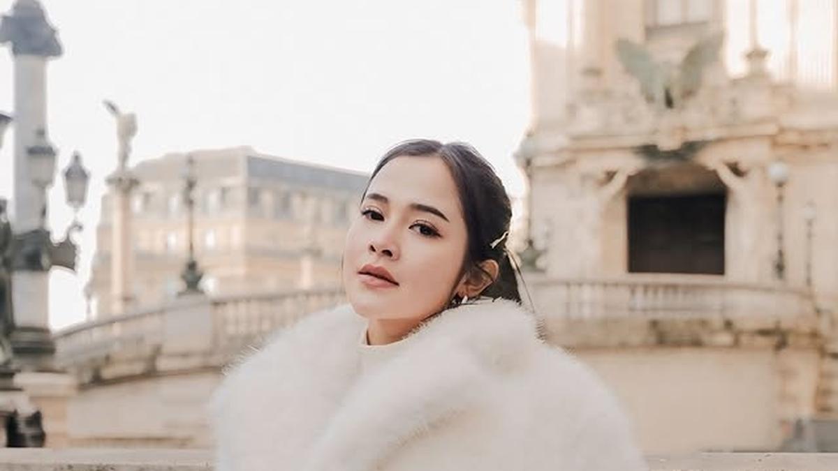 7 Hari Kepergian Sang Ayah, Bella Bonita Unggah Foto Kenangan dan Minta Hadir di Mimpi