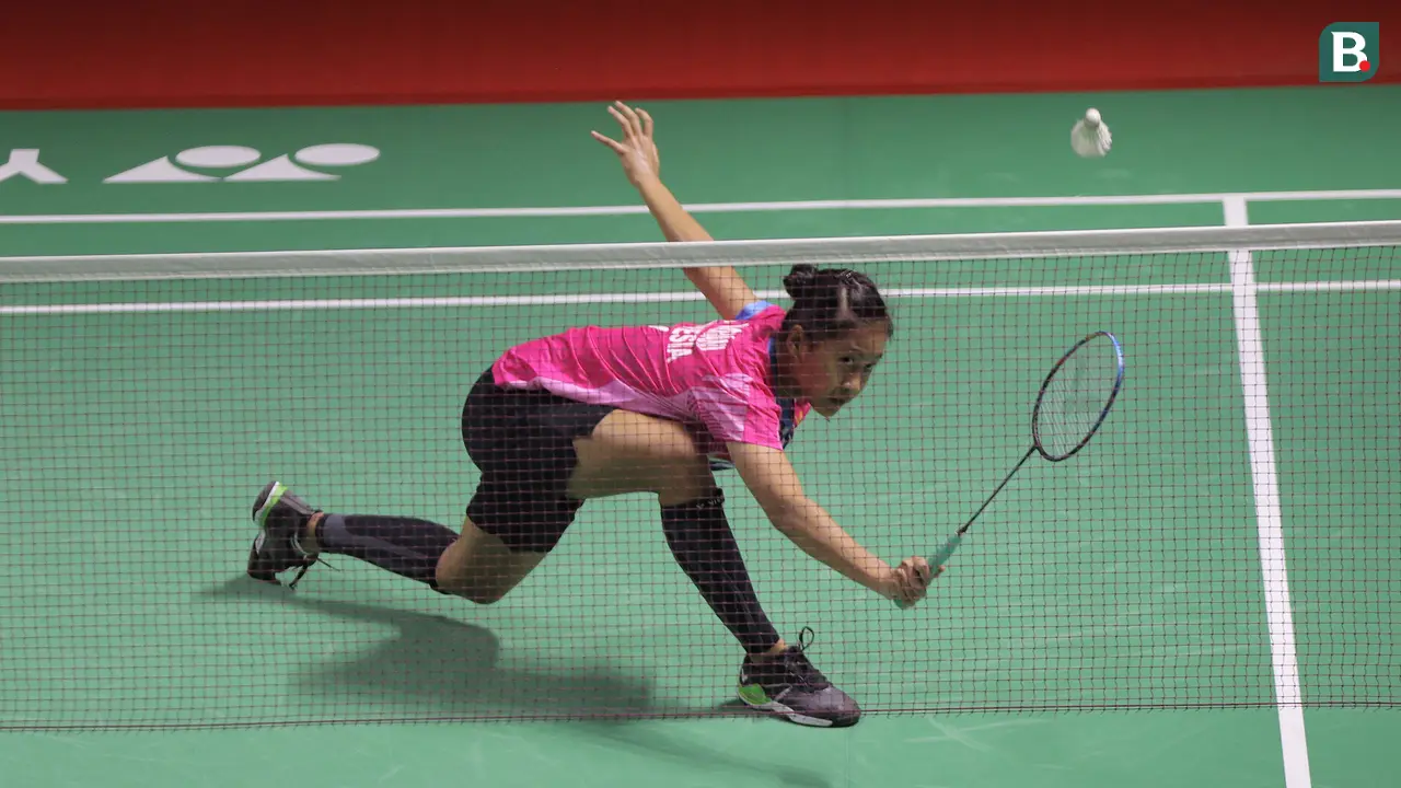Foto: Putri KW Tumbang, Tunggal Putri Menyisakan Gregoria Mariska Tunjung di Babak 16 Besar Daihatsu Indonesia Masters 2022