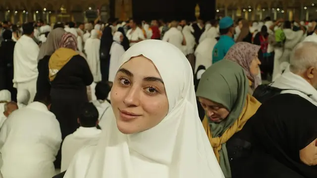 Margin Wieheerm Jalani Ibadah Umrah Sendiri Tanpa Ali Syakieb (credit: instagram/marginw)