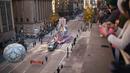 Parade Hari Thanksgiving Macy adalah acara perayaan tahunan di Amerika Serikat yang ditonton oleh ribuan orang di jalan-jalan Kota New York dan jutaan lainnya di TV di rumah. (AP Photo/Andres Kudacki)
