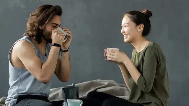 pasangan cinta bahagia