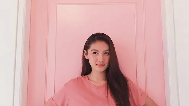 Potret Cantik Fiolina Teja Yanti. (instagram/fiolinatejaay)