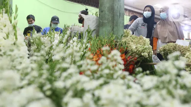 Berburu Bunga Hias Jelang Idul Fitri
