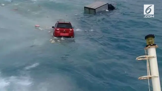 VIDEO: Kepanikan Penumpang KM Lestari Maju Saat Tenggelam