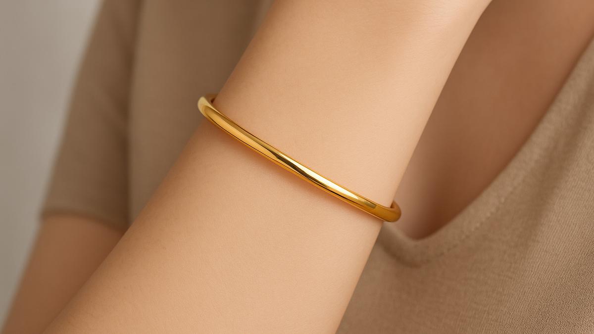 Gelang Cantik untuk Pergelangan Tangan Kecil, Panduan Memilih Tanpa Kehilangan Gaya