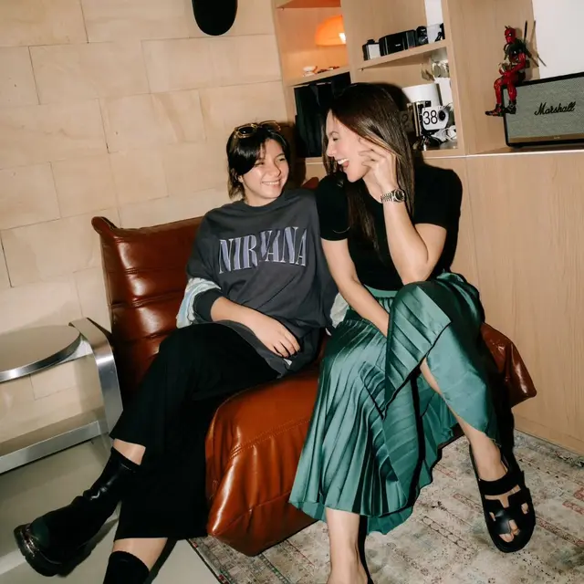 Wulan Guritno dan Shalom Razade (sumber foto: Instagram/@wulanguritno)