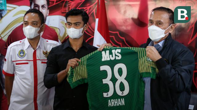 Foto: Siap Berlaga di Jepang, Pratama Arhan Pamer Pakai Kaos Tokyo Verdy