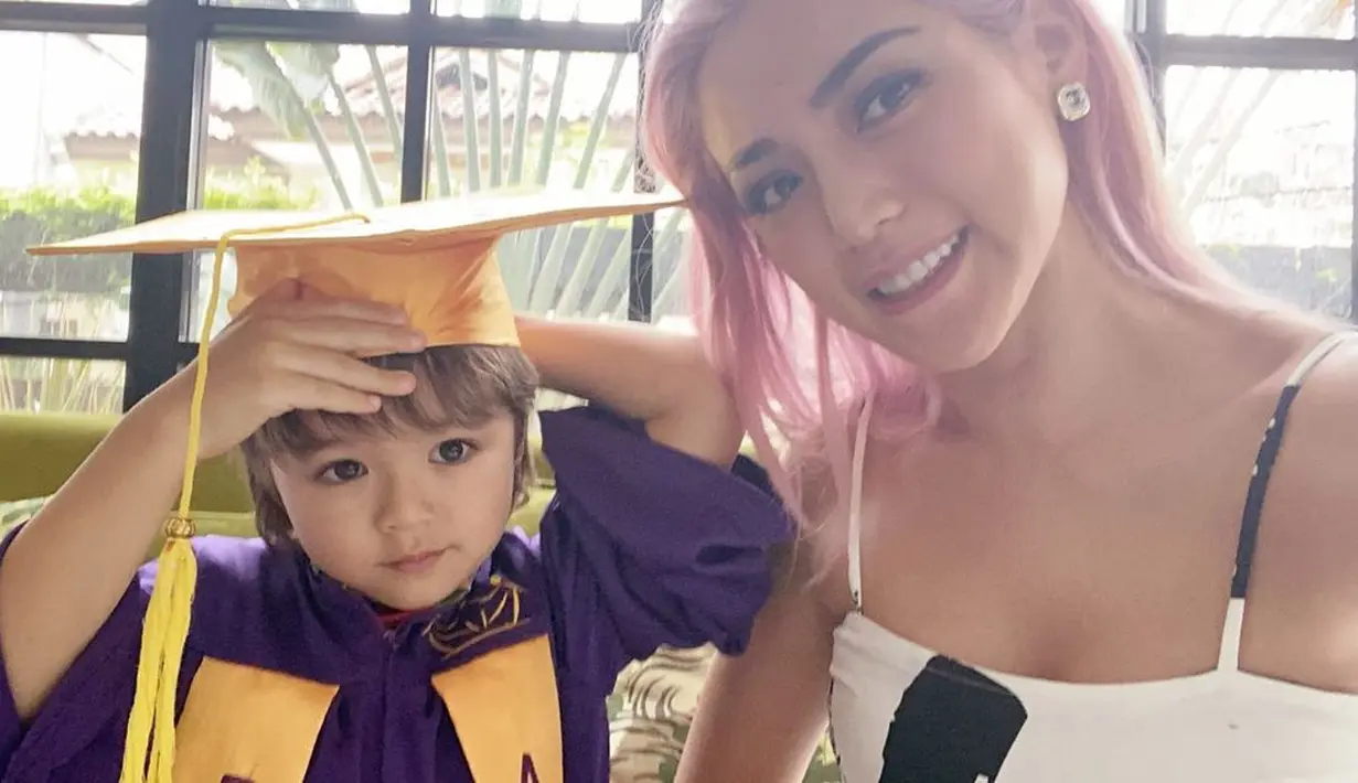 Jessica Iskandar (Instagram/inijedar)