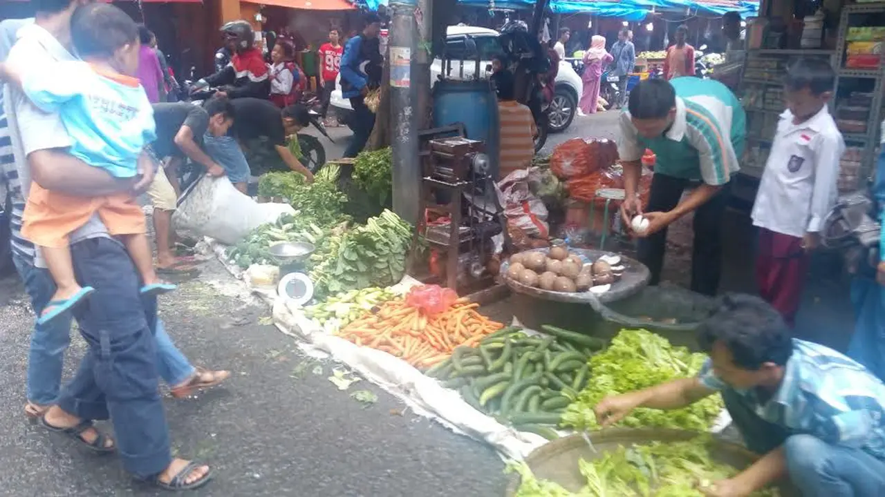 Harga Bawang dan Tomat Naik, Cabai Justru Turun