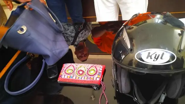 Baang bukti kasus jambret yang dilakukan tukang ojek untuk biaya berobat istri.
