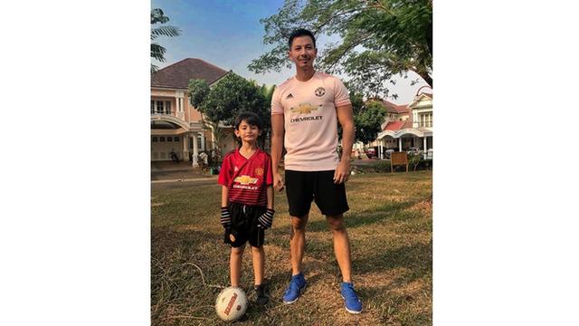 7 Potret Keakraban Sonny Septian dan King Faaz Arafiq, Kompak Banget