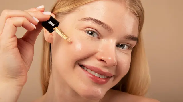 Cara Efektif Membersihkan Makeup Waterproof Tanpa Bikin Kulit Kering - 1