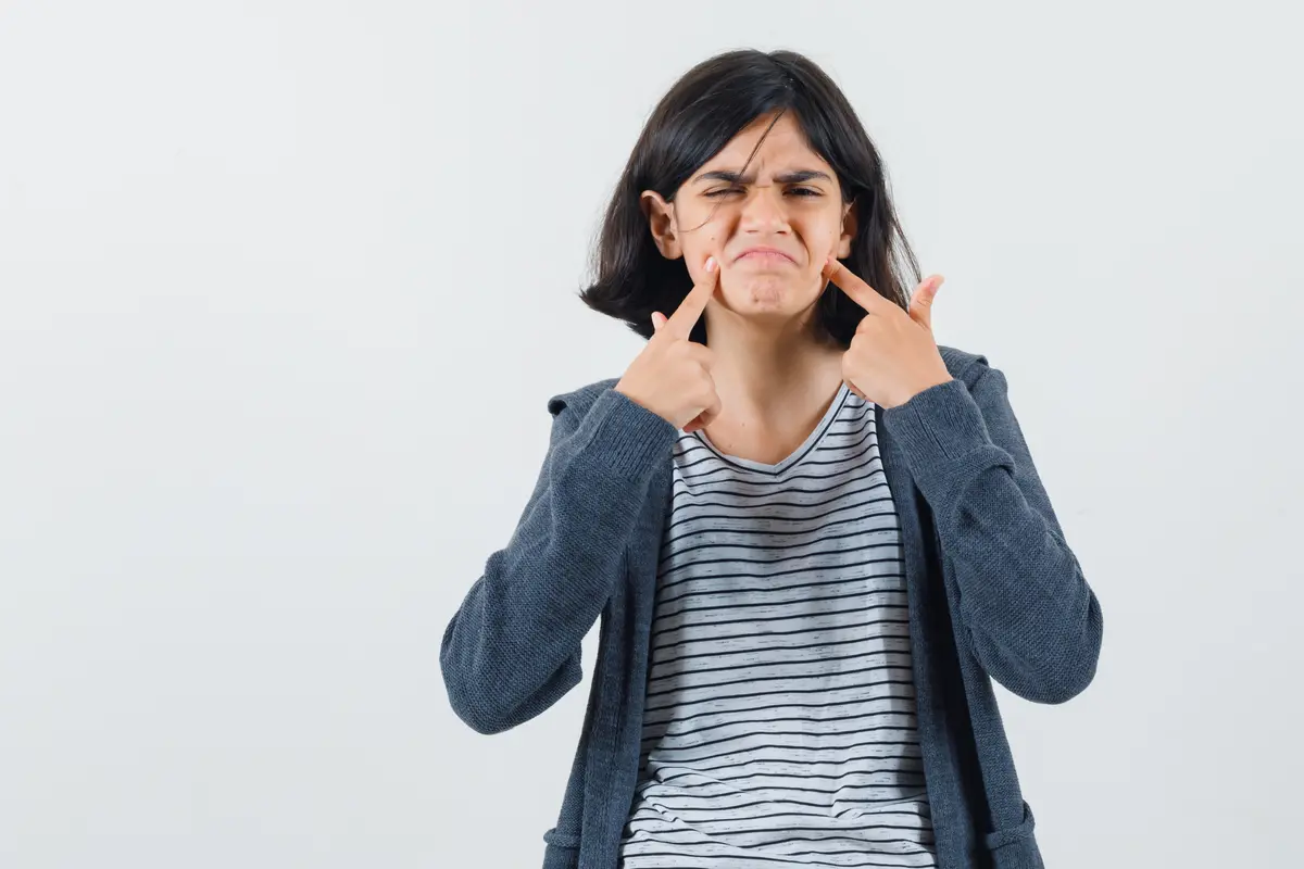 llustrasi Perempuan Sakit Gigi