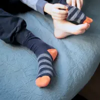 Bukan sepeda seperti anak lainnya, tulis surat kepada Presiden Jokowi, anak ini minta dibelikan sebuah kaki palsu. (Ilustrasi: VideoBlocks)