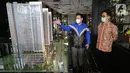 Direktur Collins Boulevard Ronald Cassidy Yusuf dan Direktur Marketing Triniti Land Bong Chandra saat memperkenalkan Tower Kedua Collins Boulevard The Scott di Tangerang, Minggu (10/01/2021). (Liputan6.com/Fery Pradolo)