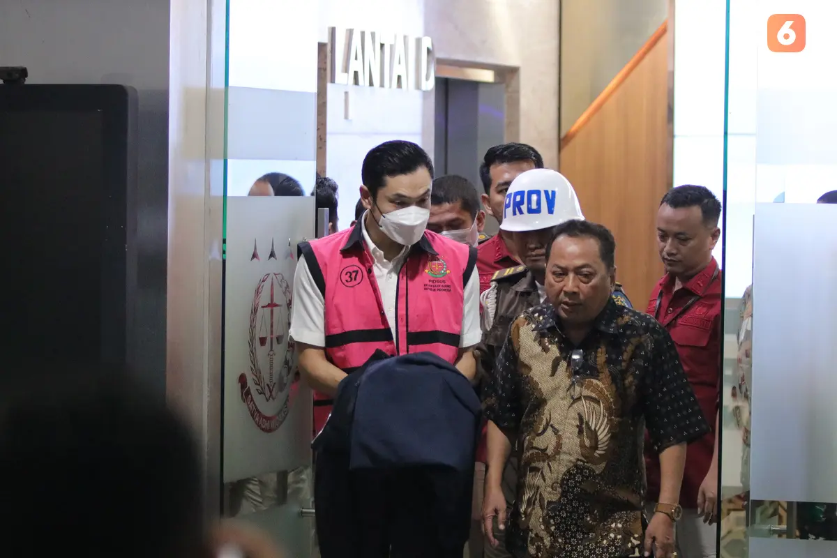 Harvey Moeis Suami Sandra Dewi jadi tersangka korupsi timah langsung digiring ke tahanan