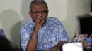 Iskandar Sonhaji saat memberikan keterangan pers terkait kasus Bambang Widjojanto, Gedung YLBHI, Jakarta, Jumat (13/2/2015). (Liputan6.com/Faizal Fanani)