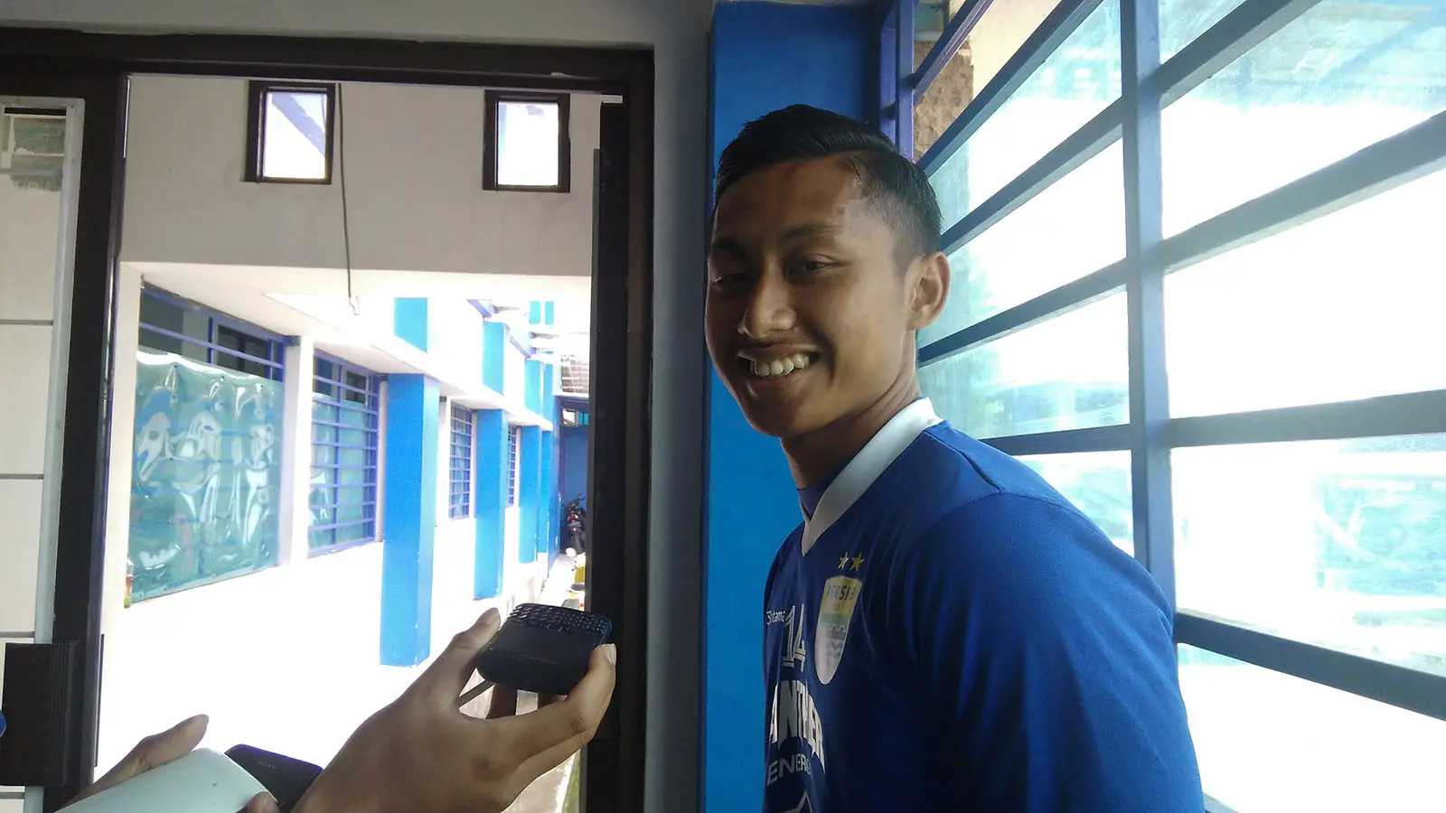 Pemain muda Persib, Agung Mulyadi. (Bola.com/Muhammad Ginanjar)