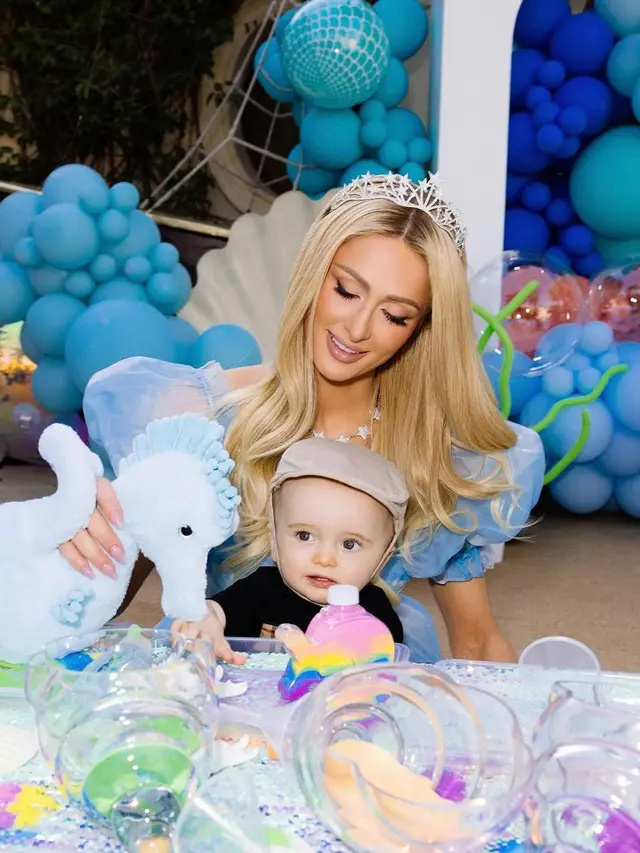 6 Potret Paris Hilton Bergaya bak Princess Saat Rayakan Ulang Tahun Buah Hati Bertema ‘Under The Sea’
