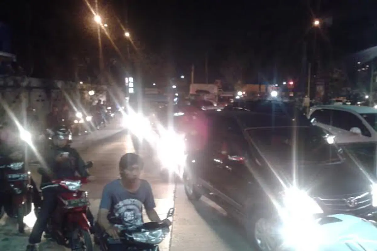 BBM naik, SPBU diserbu