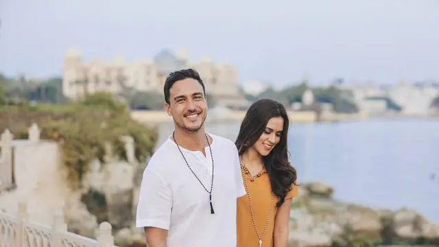 [Bintang] Raisa dan Hamish Daud