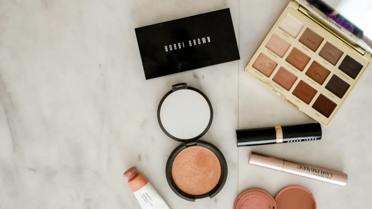 Make Up Glow untuk kulit sawo matang
