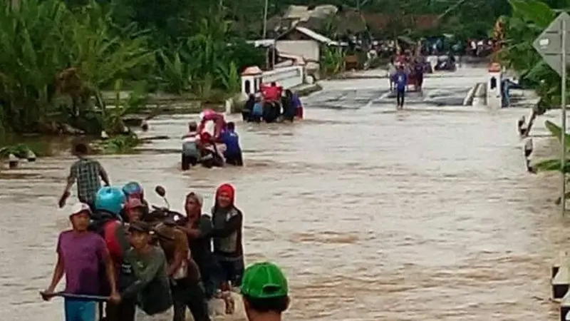 Hujan Terus Mengguyur, Daerah Rawan Bencana Jawa Dilanda Banjir