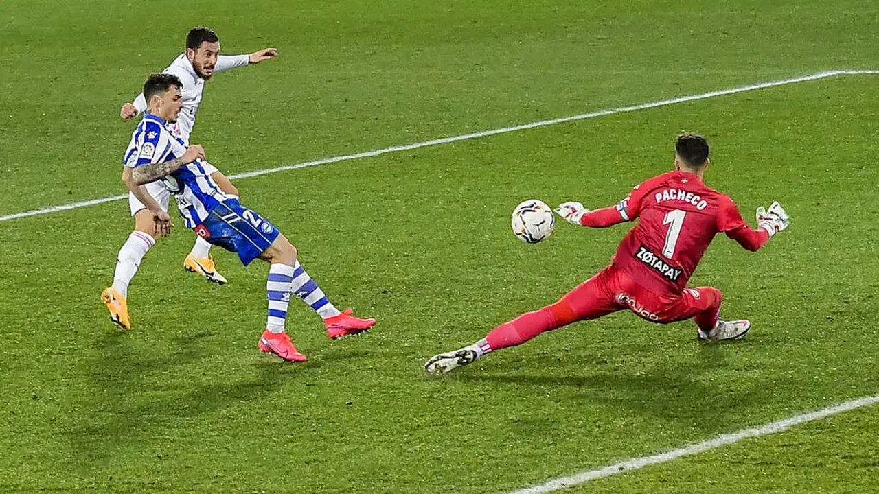 FOTO: Tanpa Didampingi Zinedine Zidane, Real Madrid Pesta Gol di Markas Alaves