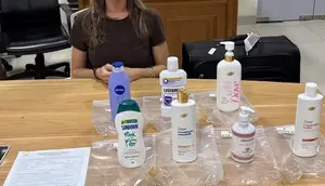Siasat Turis Brasil Selundupkan 3,6 Kg Kokain Cair dalam Botol Sampo