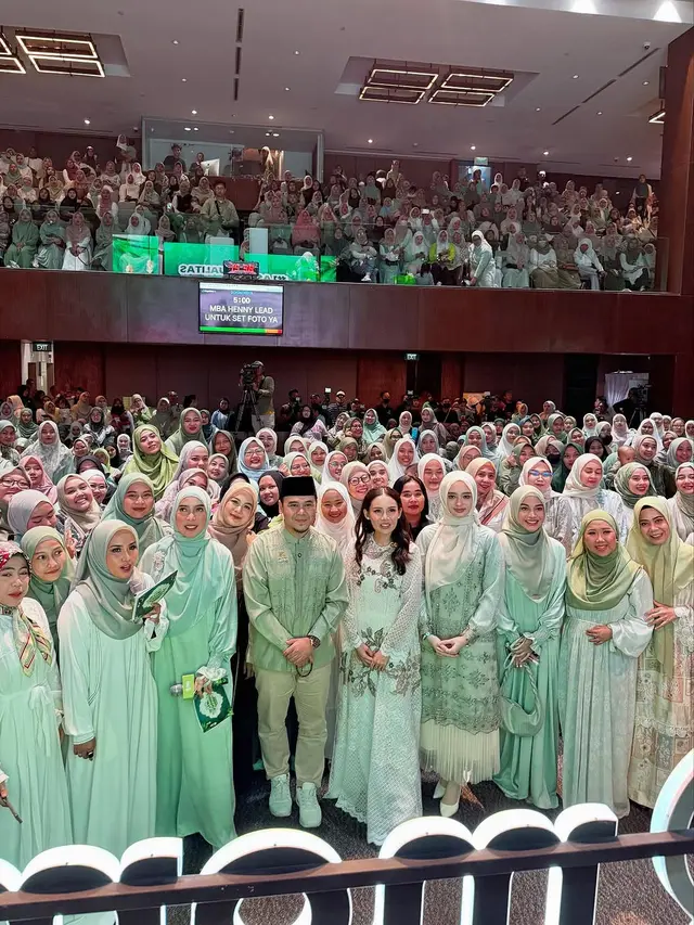 6 Penampilan Artis di Kajian Ustaz Hilman Fauzi, dari Inara Rusli hingga Kiky Saputri