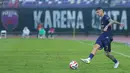 Pemain Persita Tangerang, Rayco Rodriguez, saat melawan Persik Kediri di BRI Super League di Stadion Indomilk Arena, Minggu (21/12/2025). (Bola.com/M Iqbal Ichsan)