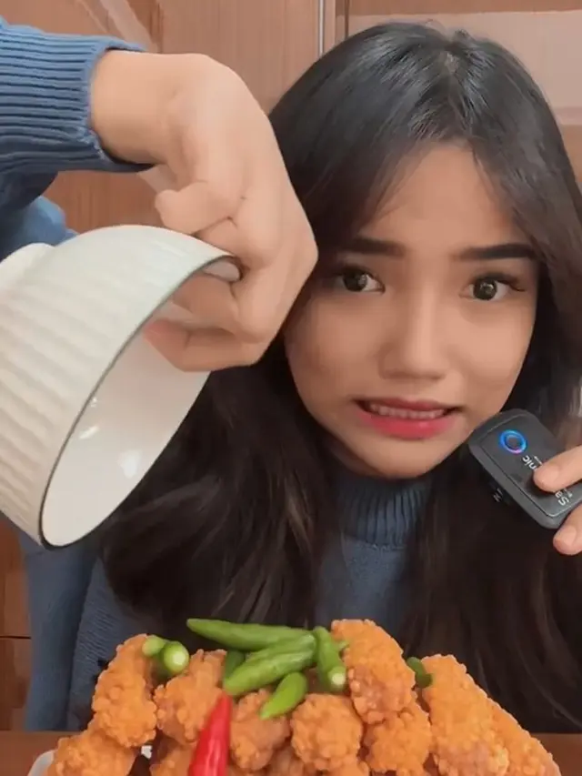 Fuji An mukbang (Instagram/fuji_an)