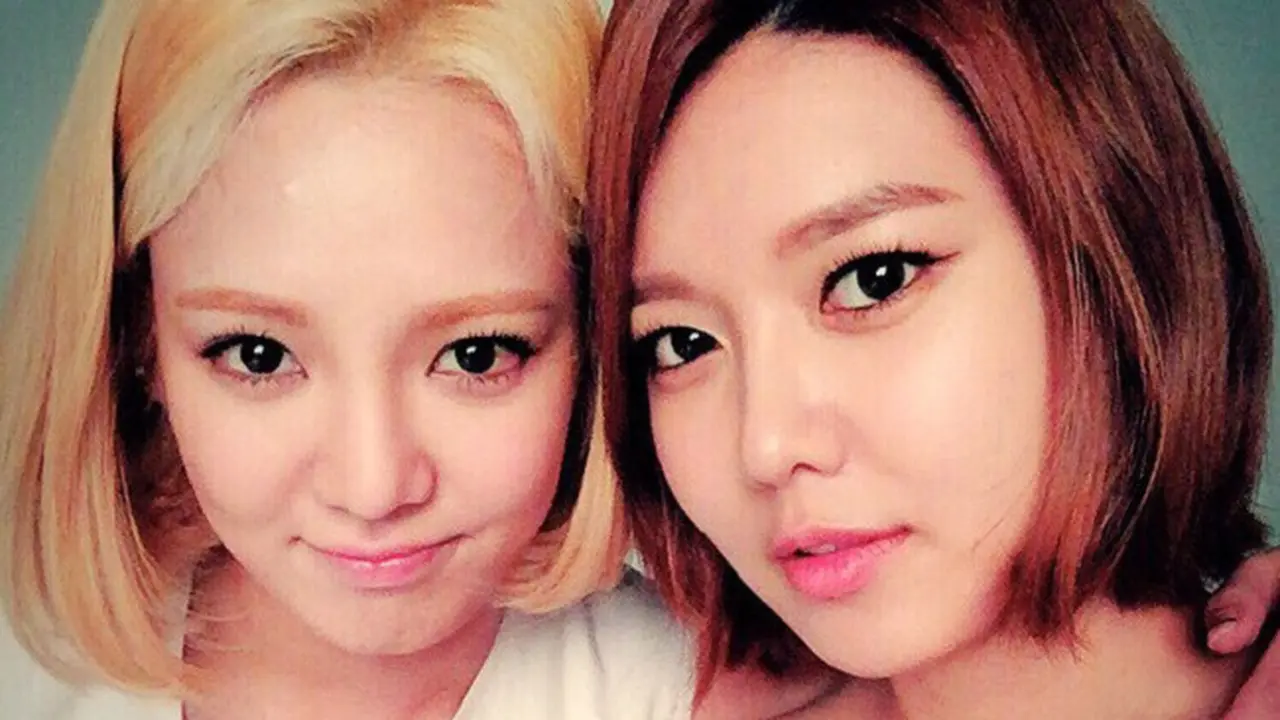 [Bintang] Hyoyeon dan Sooyoung Girls Generation
