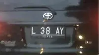Tulisan unik di plat nomor kendaraan