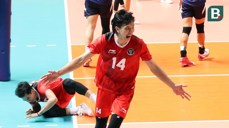 Boshlari va dumi boshlovchilarni sikish