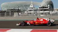 Mobil baru Ferrari untuk F1 2018 diyakini memiliki jarak sumbu roda yang lebih panjang dari edisi SF70H  2017. (AFP/Karim Sahib)